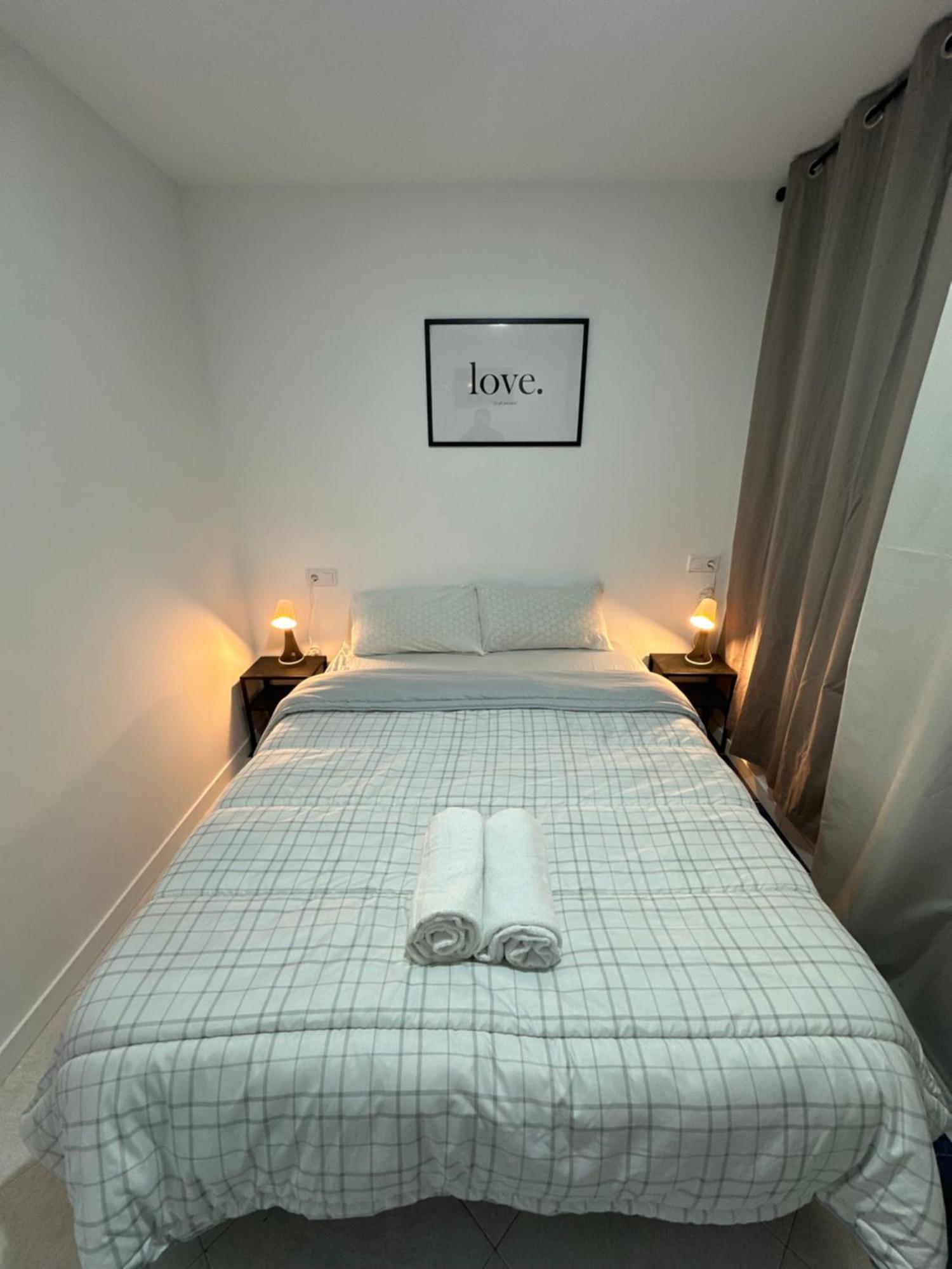 Rooms Mediavilla Madrid Exterior photo